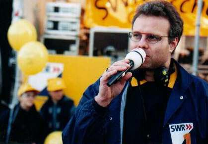 Michael Lueg interviewt (Quelle: SWR1)