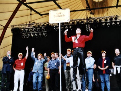 Michael Lueg mit Heimspielgemeinde (Quelle: M. Lueg)
